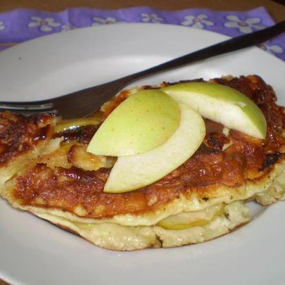 Яблочный омлет