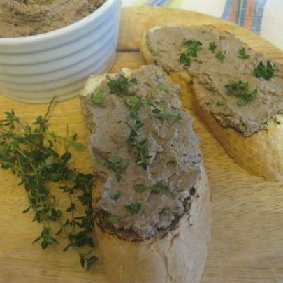Французский паштет с куриной печенкой и шампанским