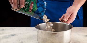 паштет из белой фасоли с вялеными томатами