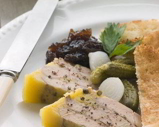 Паштет из индейки с беконом и зеленью