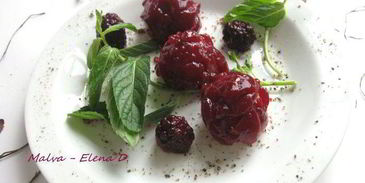 паштет из куриной печени в ежевичном желе