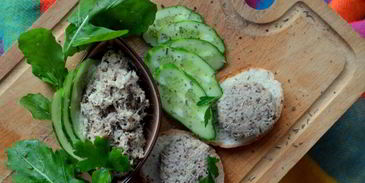 паштет из запеченного хека с грецкими орехами