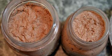 печеночный паштет со смородиновым желе