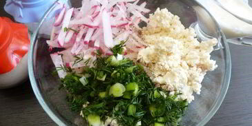 творожный паштет с редисом