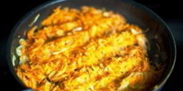 печеночный торт с морковью и луком