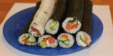 домашние роллы и нигири суши