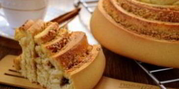 гигантский коричный ролл