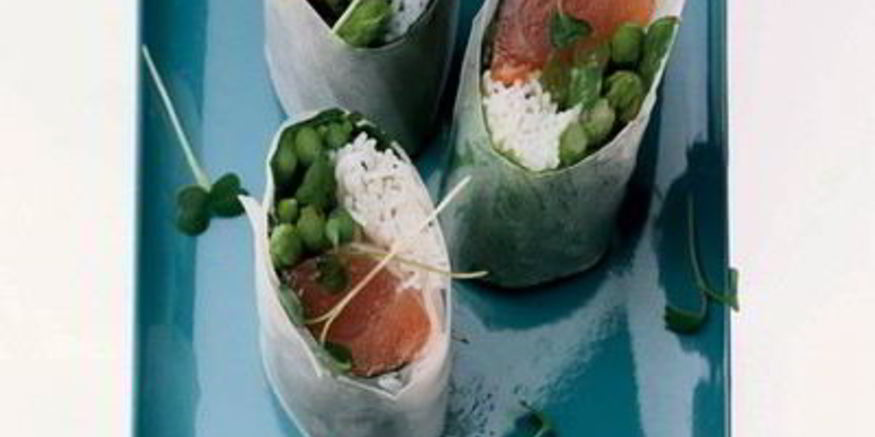 Рецепт хрустящих роллов с лососема и спаржея