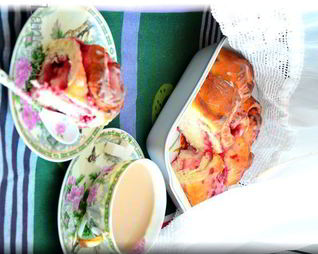 Малиново-лимонные роллы к утреннему кофе