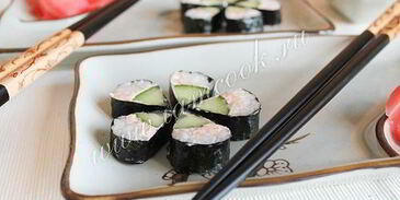 ролл цветок с огурцом и лососевым маслом