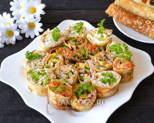 Роллы из блинчиков с разной начинкой