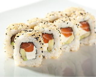 Роллы с авокадо и лососем