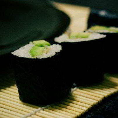 Роллы с авокадо