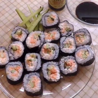 Роллы с икрой мойвы