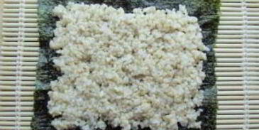 роллы с копченым лососем