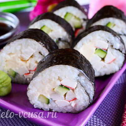 Роллы с крабовыми палочками