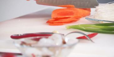 роллы с креветками и сангрия