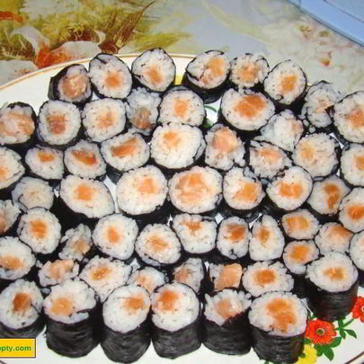 Роллы с семгой