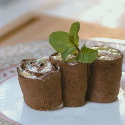 Сладкие блинные роллы