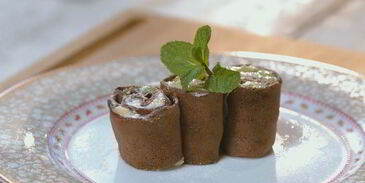 сладкие блинные роллы