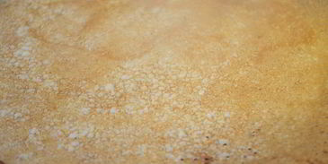 сладкие роллы из рисовых блинчиков с бананово-творожным кремом и шоколадным соусом