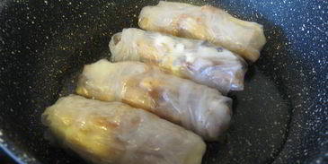 спринг-роллы с курицей, грибами и сливочным сыром