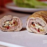 Рецепт Куриного рулета с сыром и ветчиной