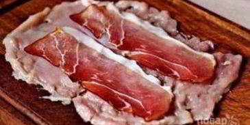 куриный рулет с сыром и ветчиной