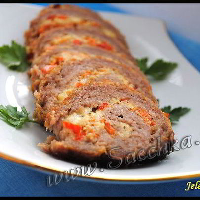 Мясной рулет праздничный