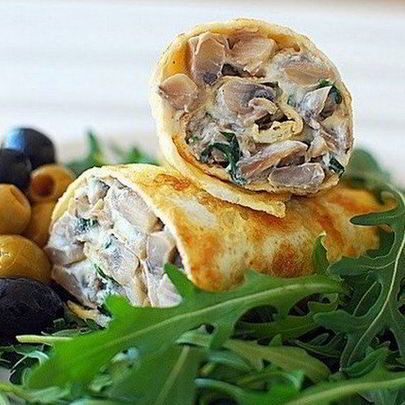 Омлетный рулет с грибами и рикоттой