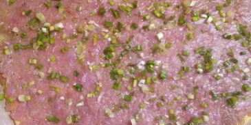 пятнистый куриный рулетик