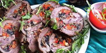 рулет из говядины с овощами в мультиварке