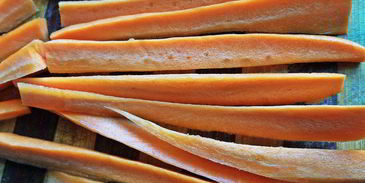 рулет из говядины с овощами в мультиварке