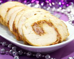 Рулет из индейки с беконом