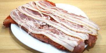 рулет из индейки с беконом