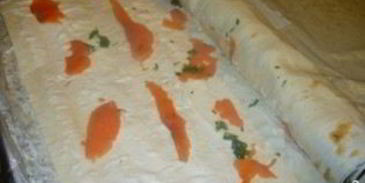 рулет из лаваша с лолосем