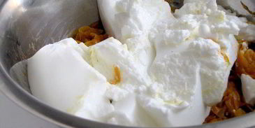 рулет из моркови с сыром и зеленью