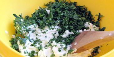 рулет из моркови с сыром и зеленью