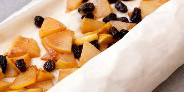 рулет из теста фило с айвой