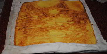 рулет с персиками и ананасом