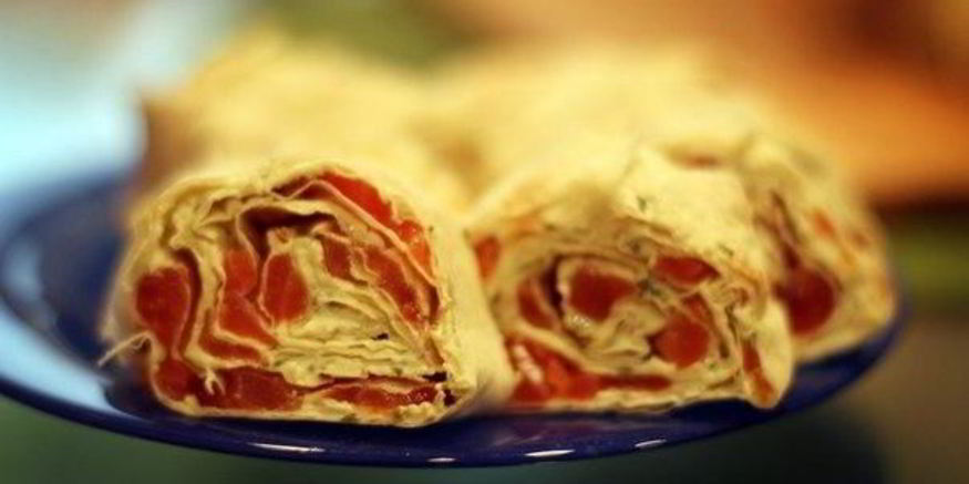 Рецепт рулета с семгой и сыром