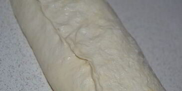 рулет с трехцветной начинкой