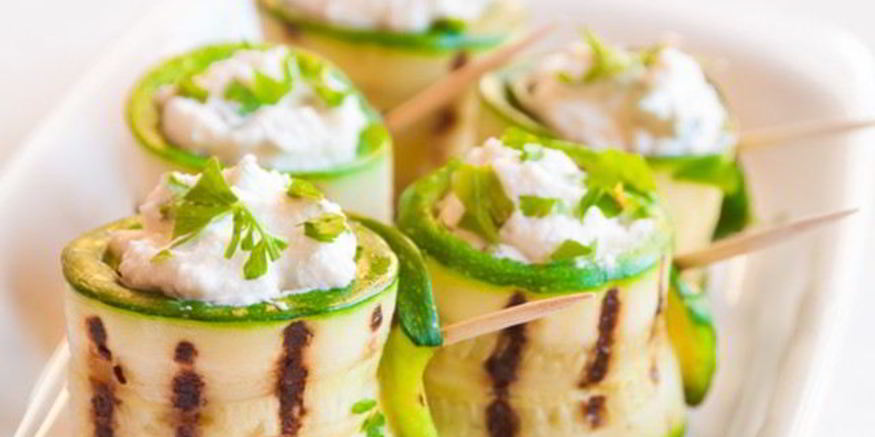 Рецепт рулетиков из кабачков с курицей