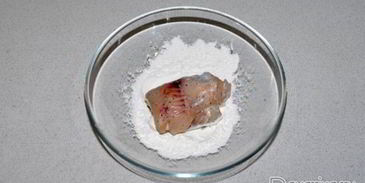 рулетики из минтая с плавленым сыром и зеленью