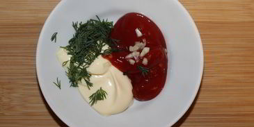 рулетики из свинины с тушеной капустой