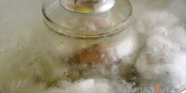 сало с чесноком на водяной бане в банке