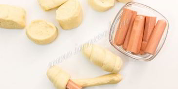 сосиски в дрожжевом тесте