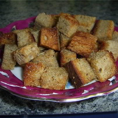 Чесночные сухарики