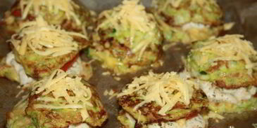 кабачковые сэндвичи с начинкой из куриного филе