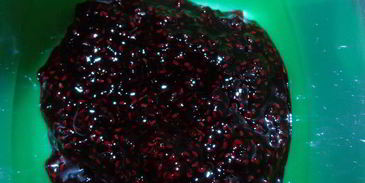 мини-сэндвичи с малиновым конфитюром